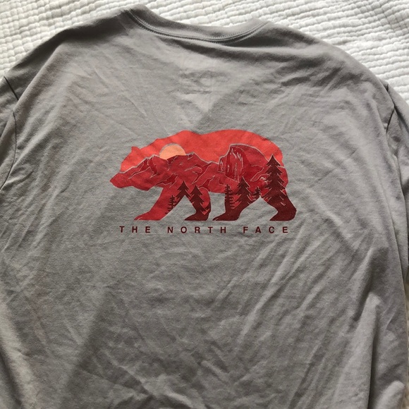 The North Face Tops - Women’s north face T-shirt The North Face Tops - Women’s north face T-shirt